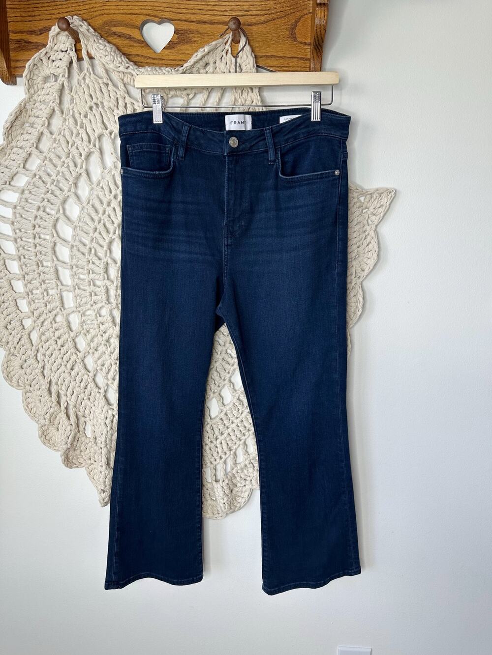 Frame Le Crop Mini Boot In Onyx Indigo Size 12/31